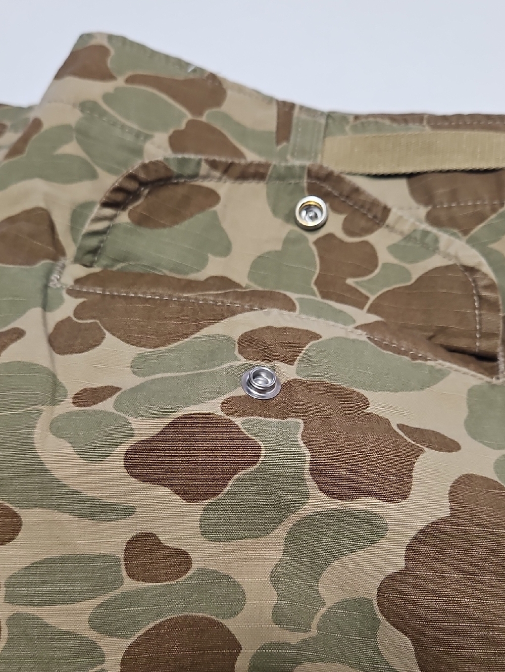 Levi's Camo Baggy XX Baggy Cargo Pants - Green & Brown Size 31x32 - Picture 15 of 16